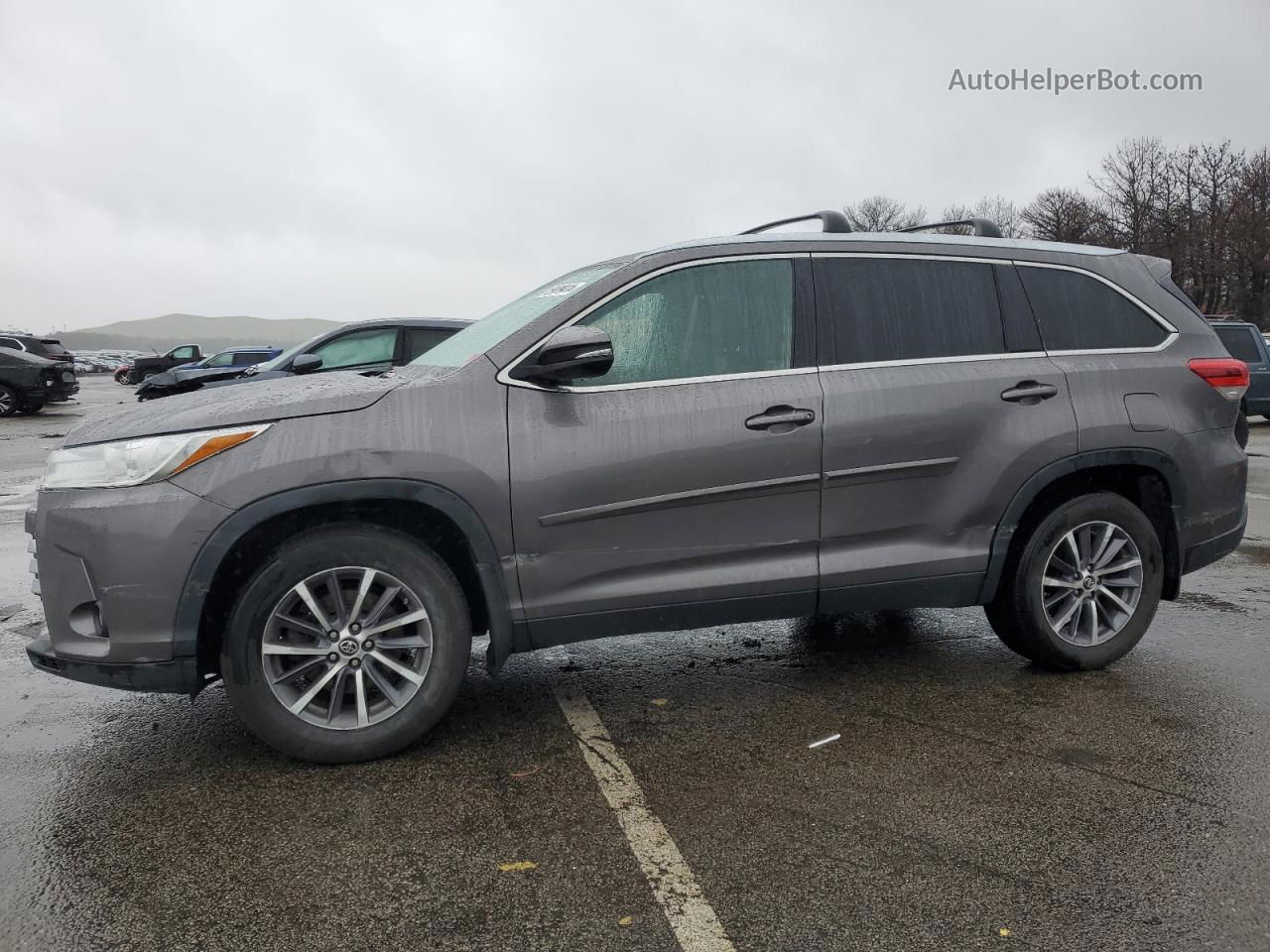 2019 Toyota Highlander Se Gray vin: 5TDJZRFH0KS708275