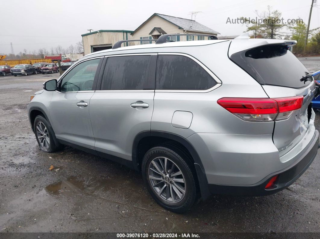 2019 Toyota Highlander Xle Silver vin: 5TDJZRFH2KS725403