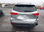 2019 Toyota Highlander Xle Серебряный vin: 5TDJZRFH2KS725403