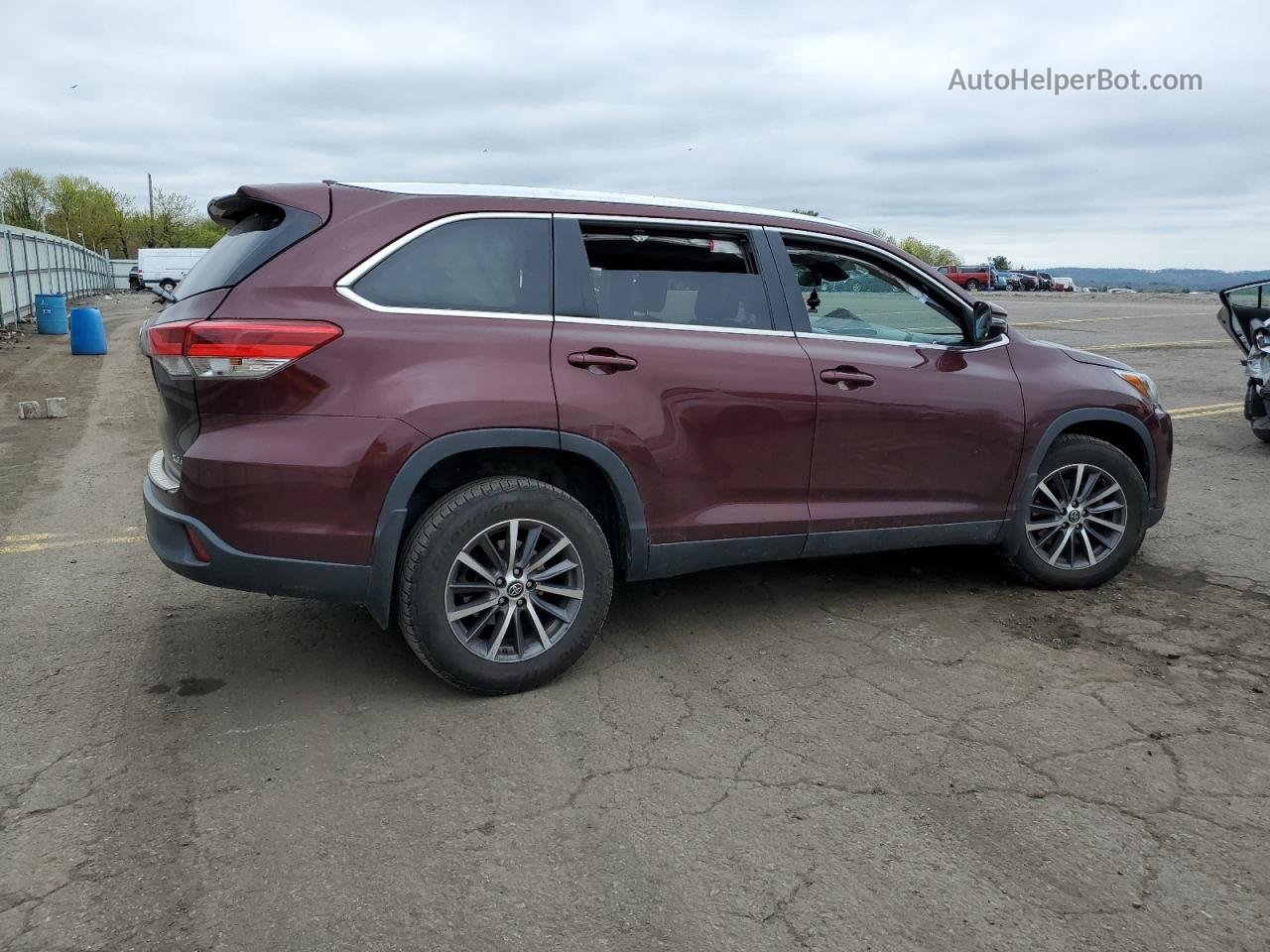 2019 Toyota Highlander Se Burgundy vin: 5TDJZRFH3KS934164