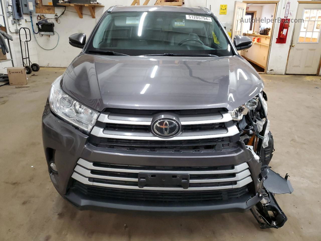 2019 Toyota Highlander Se Gray vin: 5TDJZRFH4KS575570