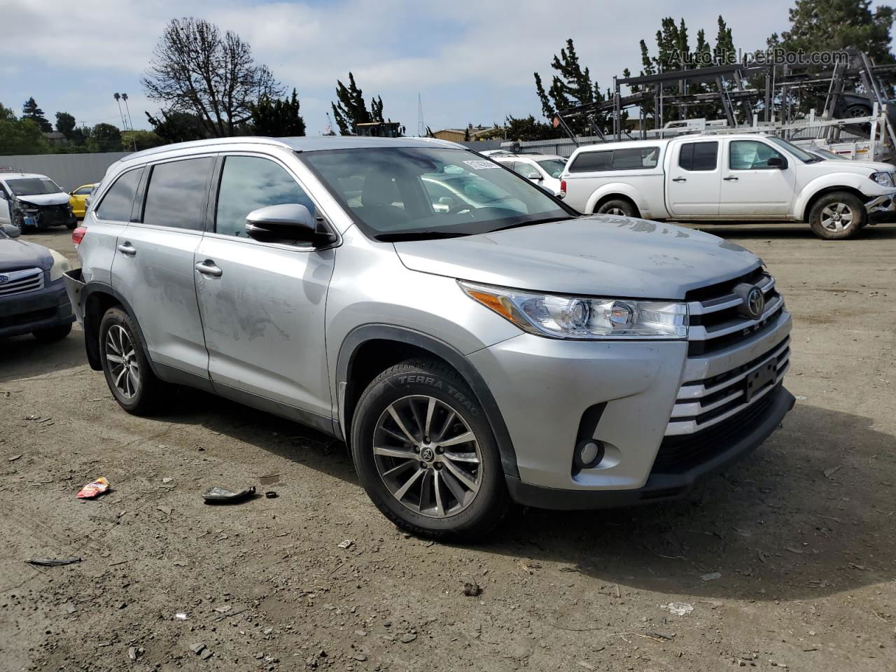 2019 Toyota Highlander Se Silver vin: 5TDJZRFH4KS618742