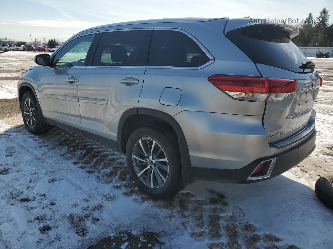 2019 Toyota Highlander Se Silver vin: 5TDJZRFH5KS584505