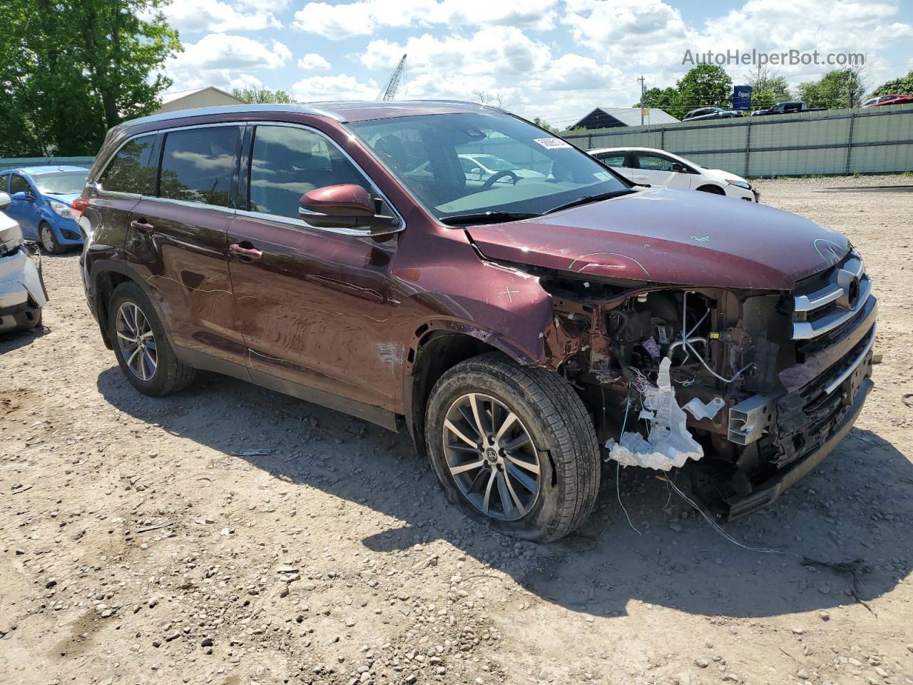 2019 Toyota Highlander Se Burgundy vin: 5TDJZRFH5KS718588