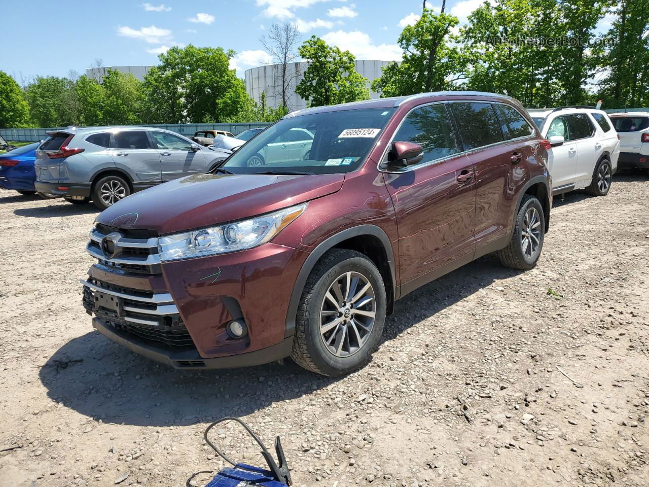 2019 Toyota Highlander Se Burgundy vin: 5TDJZRFH5KS718588