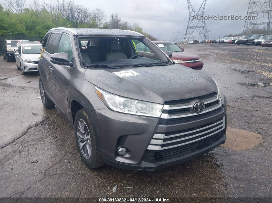 2019 Toyota Highlander Xle Gray vin: 5TDJZRFH6KS577174