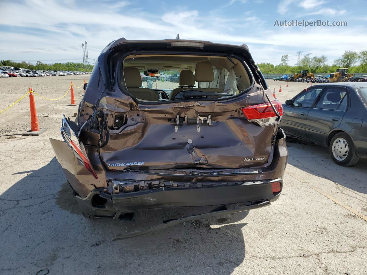 2019 Toyota Highlander Se Brown vin: 5TDJZRFH6KS939374