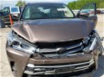 2019 Toyota Highlander Se Коричневый vin: 5TDJZRFH6KS939374