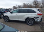 2019 Toyota Highlander Xle White vin: 5TDJZRFH7KS609212