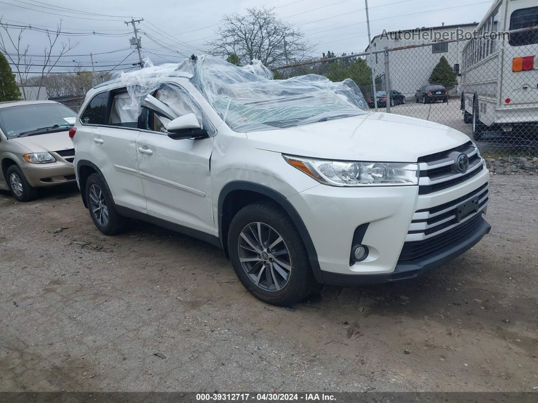 2019 Toyota Highlander Xle Белый vin: 5TDJZRFH7KS952280