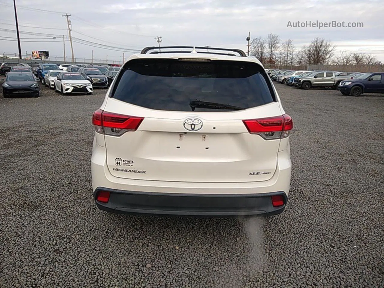 2019 Toyota Highlander Se White vin: 5TDJZRFHXKS576982