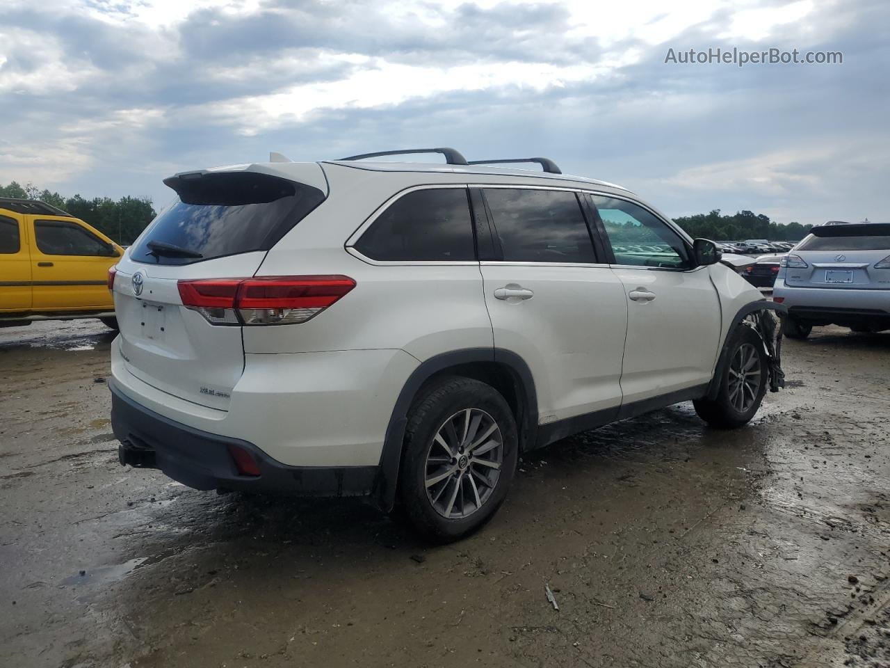 2019 Toyota Highlander Se White vin: 5TDJZRFHXKS596973