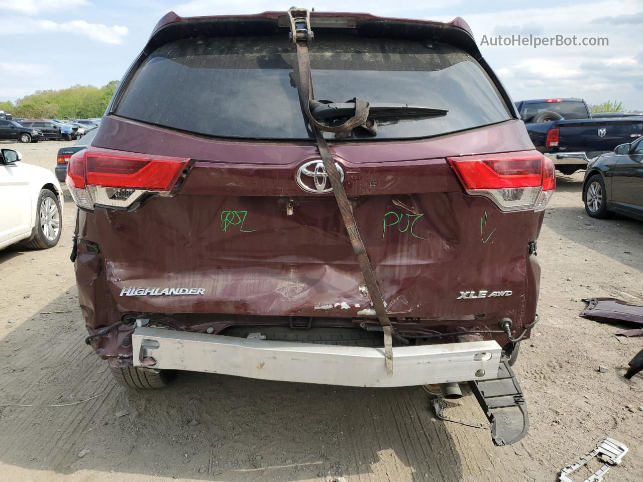 2019 Toyota Highlander Se Burgundy vin: 5TDJZRFHXKS729778