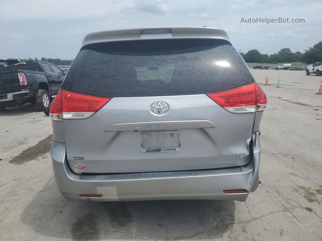 2014 Toyota Sienna Le Silver vin: 5TDKK3DC0ES499959