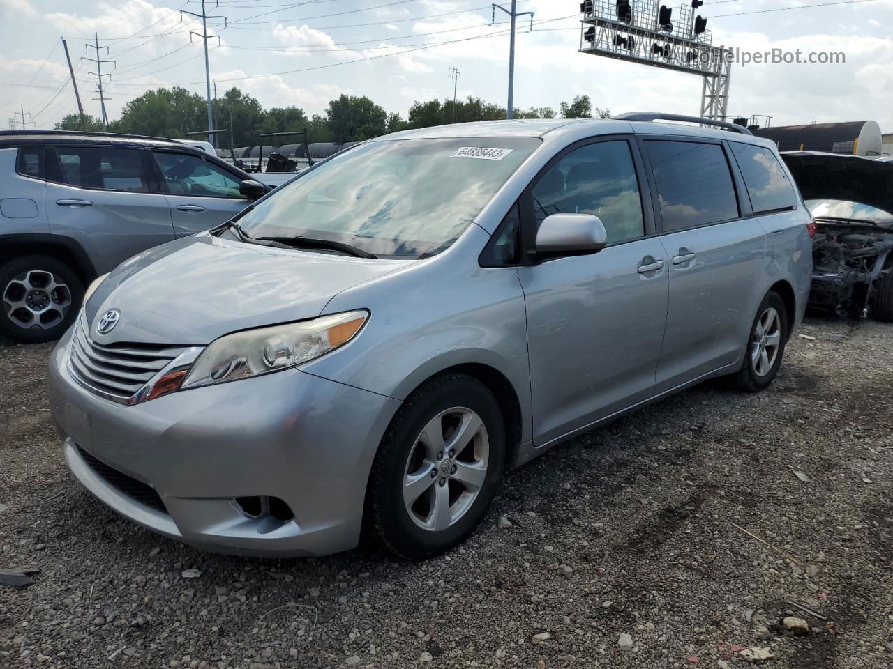 2015 Toyota Sienna Le Silver vin: 5TDKK3DC0FS611936