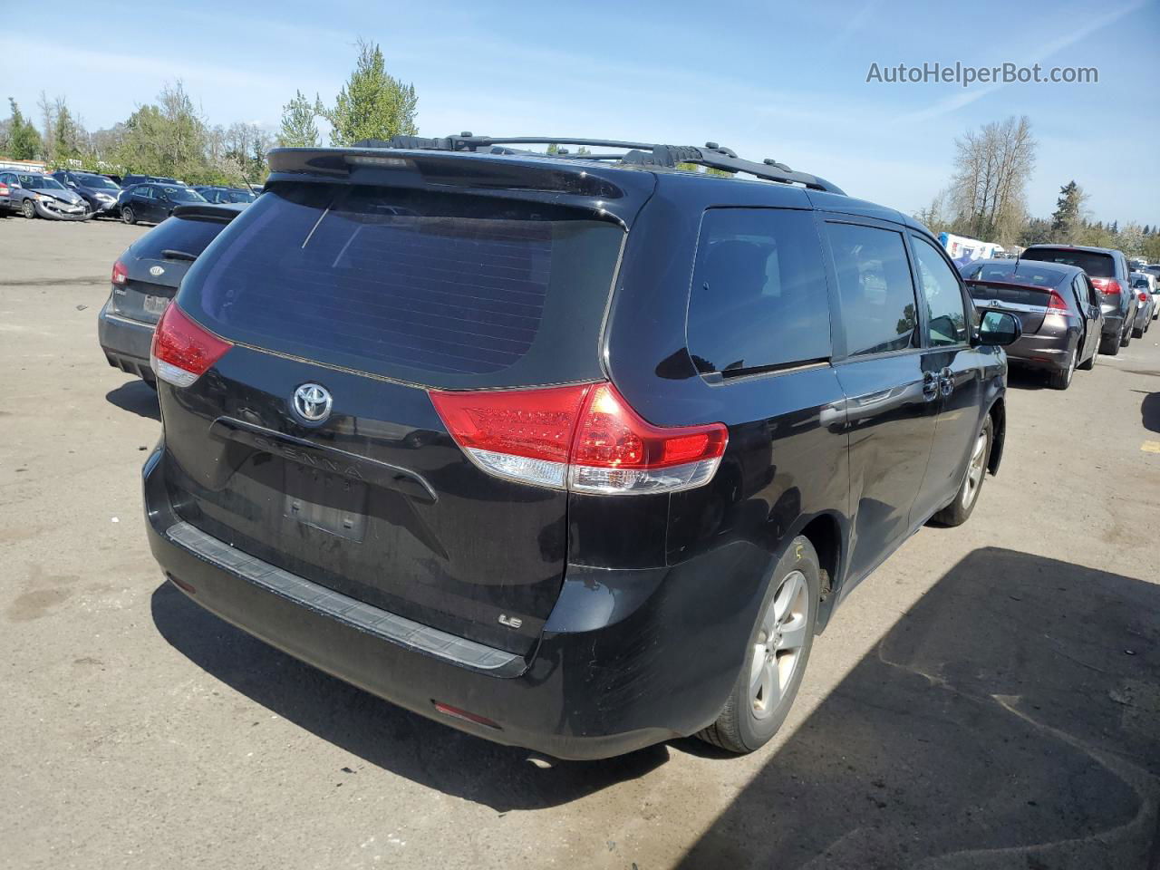 2014 Toyota Sienna Le Black vin: 5TDKK3DC2ES444302