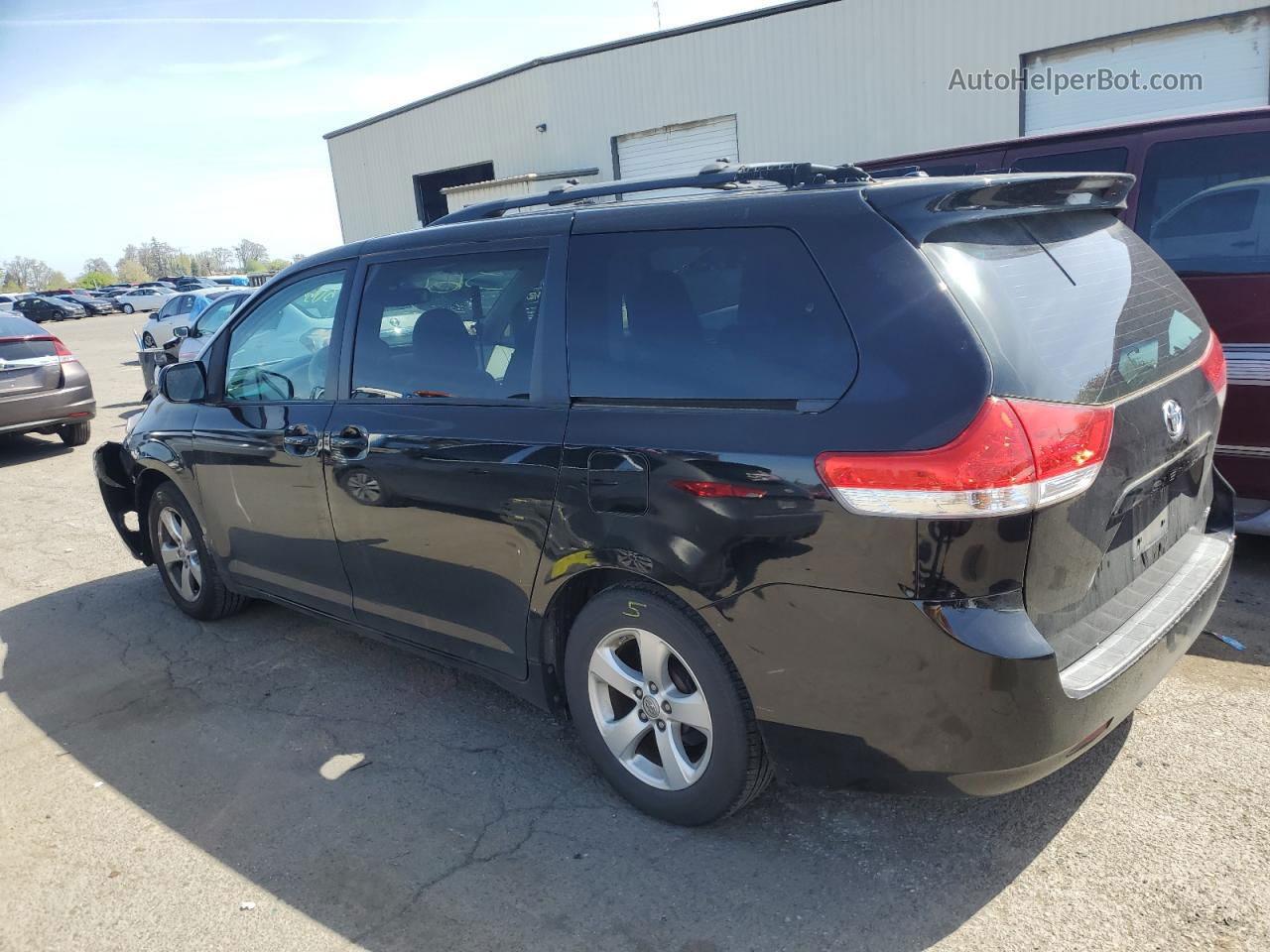 2014 Toyota Sienna Le Black vin: 5TDKK3DC2ES444302