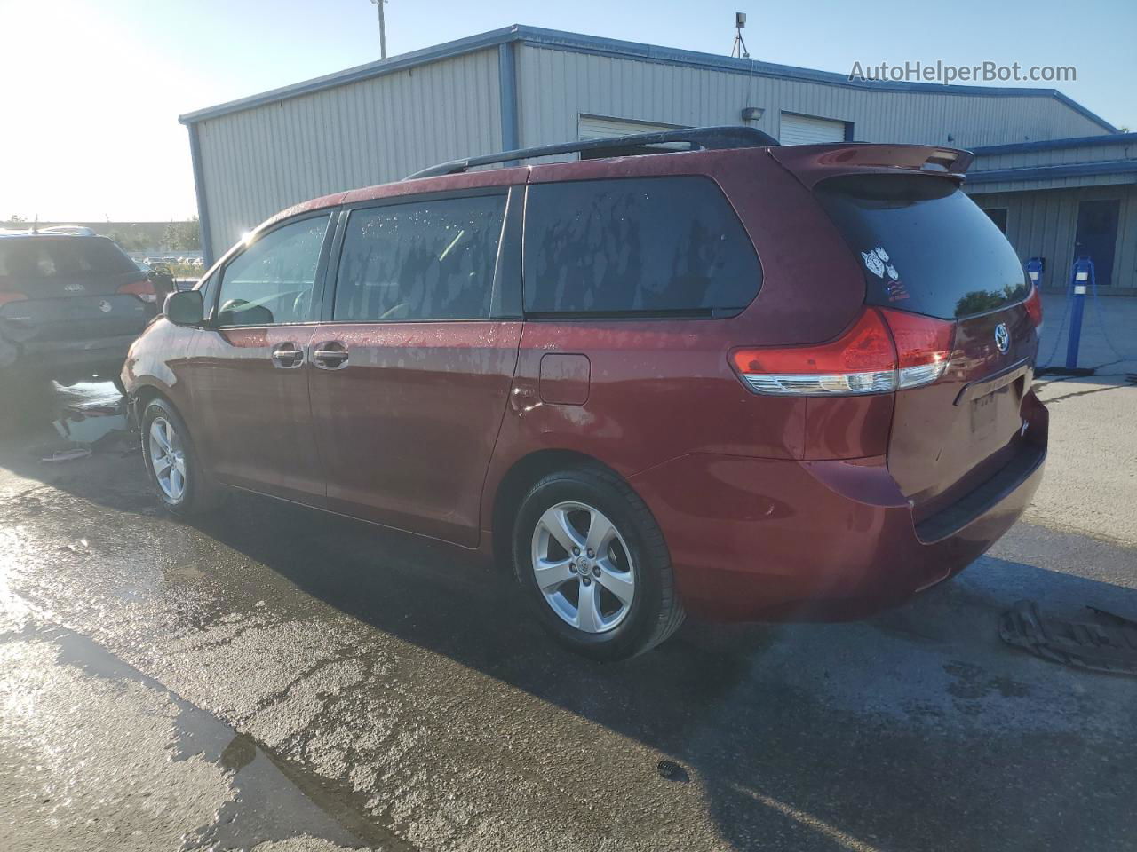 2014 Toyota Sienna Le Бордовый vin: 5TDKK3DC5ES426019