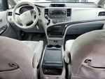 2014 Toyota Sienna Le Серебряный vin: 5TDKK3DC6ES444836