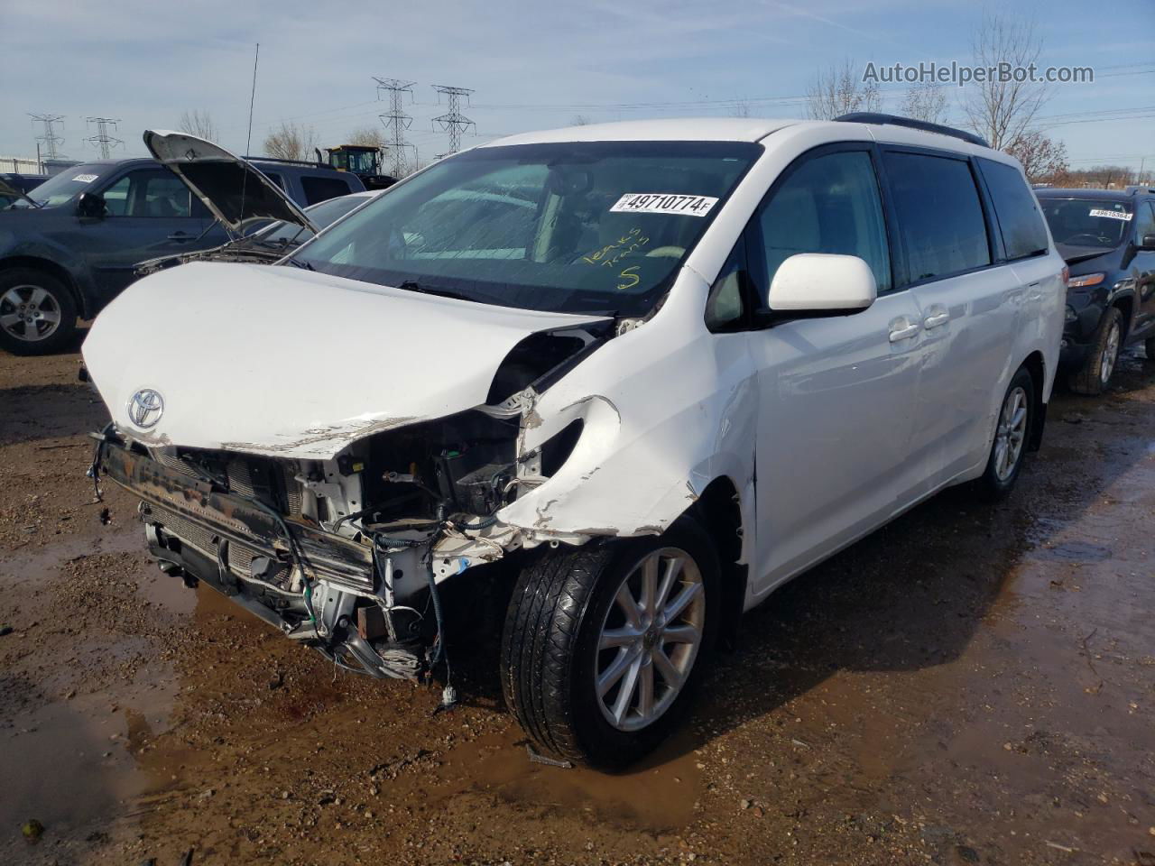 2014 Toyota Sienna Le White vin: 5TDKK3DC6ES478811