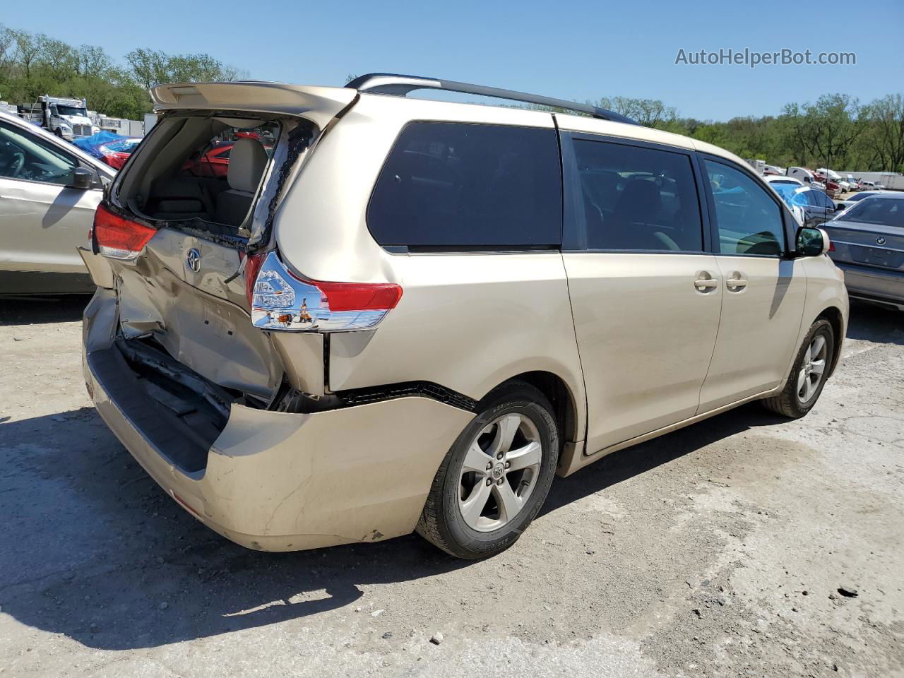 2014 Toyota Sienna Le Gold vin: 5TDKK3DC7ES491146