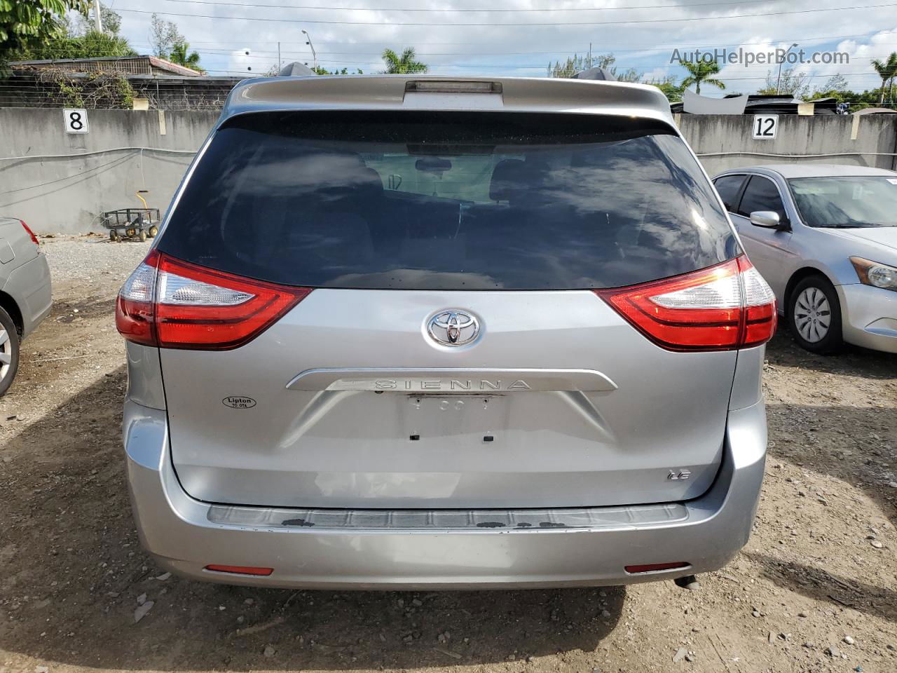 2015 Toyota Sienna Le Silver vin: 5TDKK3DC7FS659563