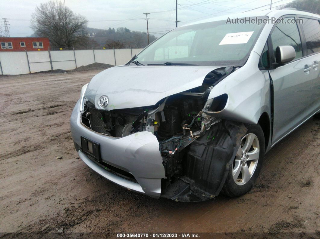 2015 Toyota Sienna Le Серебряный vin: 5TDKK3DC8FS606449