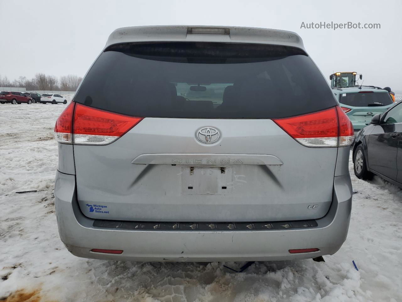 2014 Toyota Sienna Le Silver vin: 5TDKK3DC9ES425214