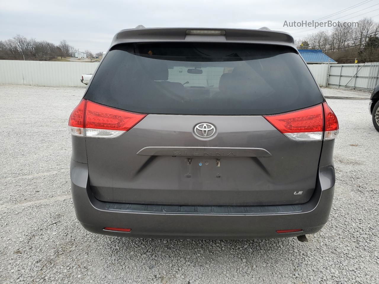 2014 Toyota Sienna Le Gray vin: 5TDKK3DC9ES485476