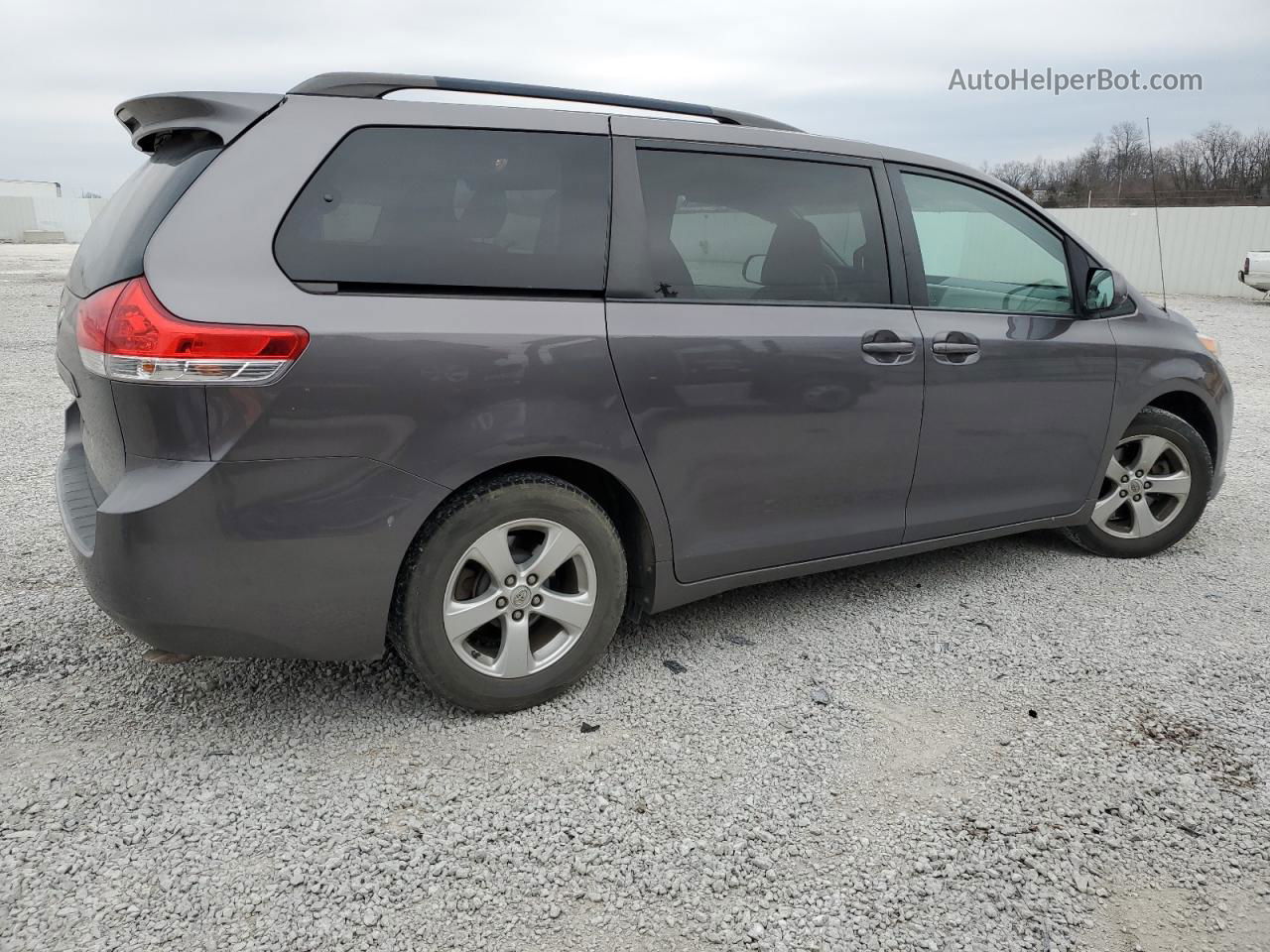 2014 Toyota Sienna Le Gray vin: 5TDKK3DC9ES485476