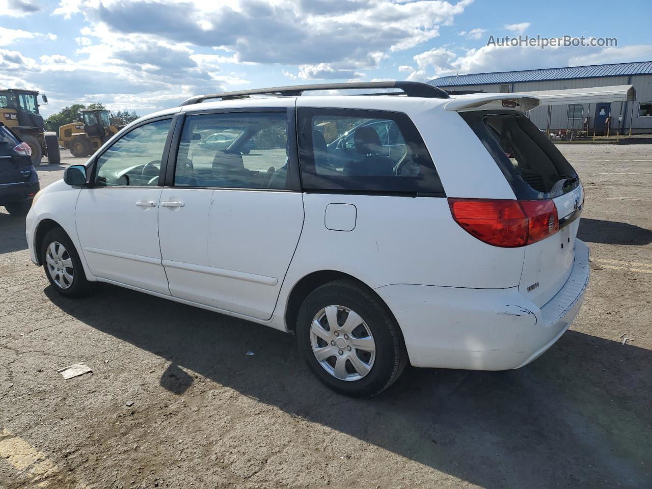 2010 Toyota Sienna Ce White vin: 5TDKK4CC0AS311068