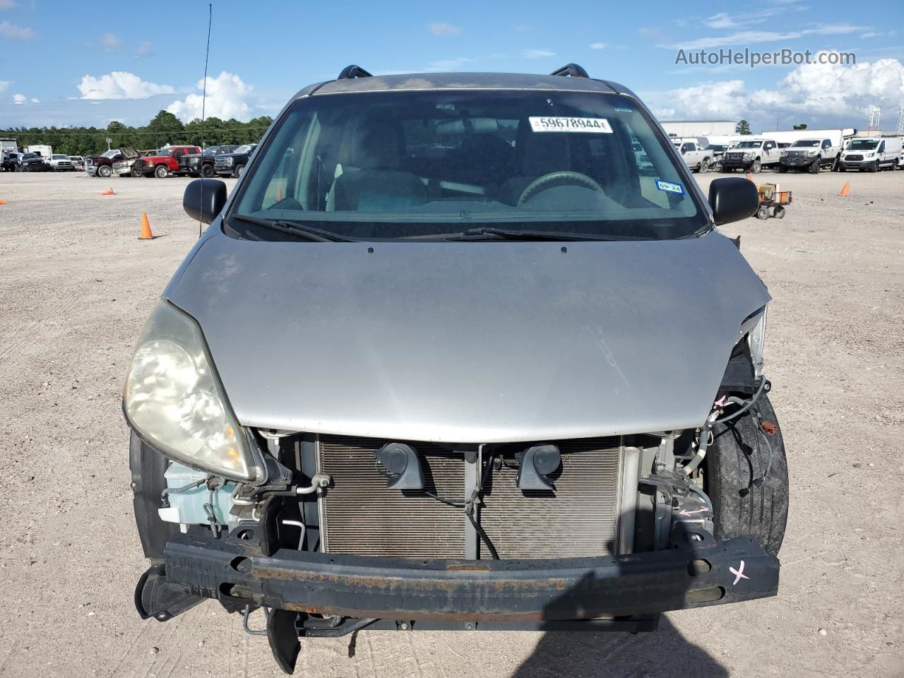 2010 Toyota Sienna Ce Silver vin: 5TDKK4CC1AS325075