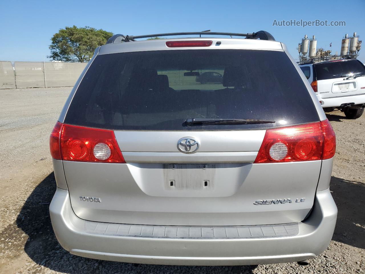 2010 Toyota Sienna Ce Silver vin: 5TDKK4CC7AS304621