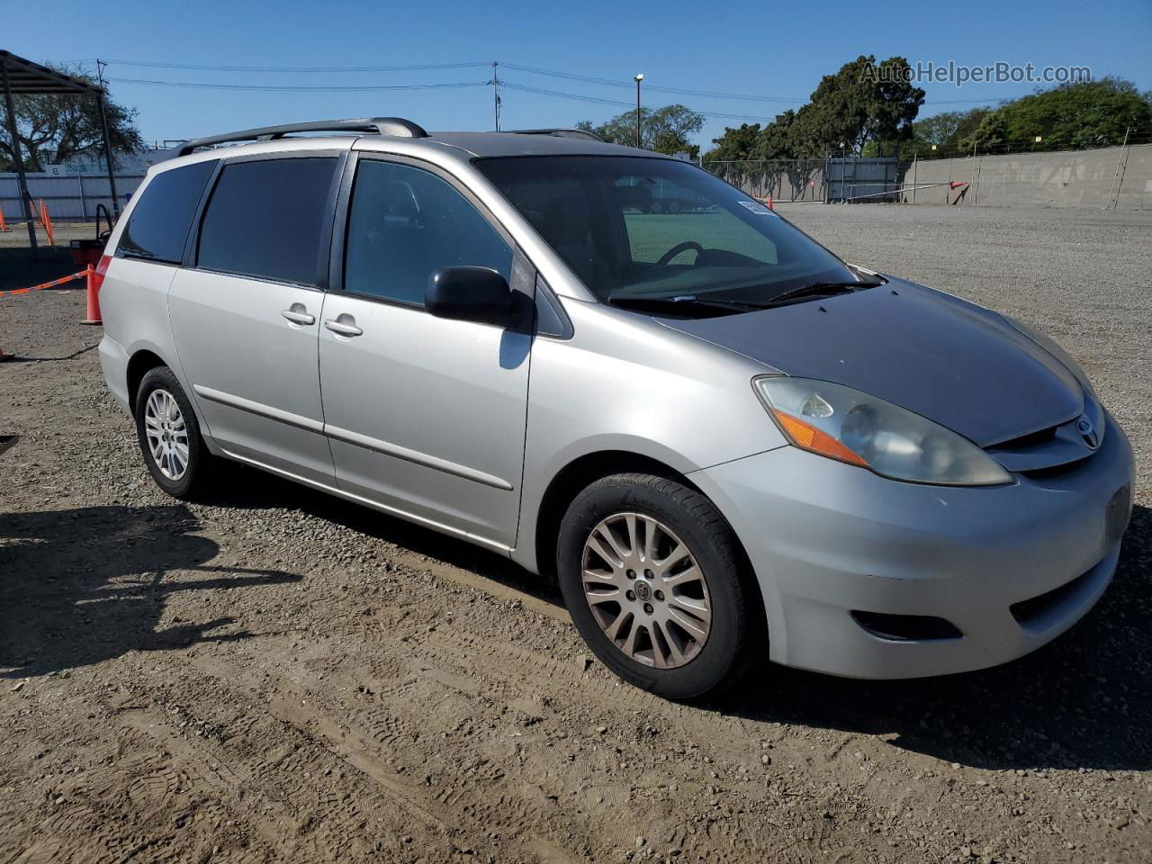 2010 Toyota Sienna Ce Silver vin: 5TDKK4CC7AS304621