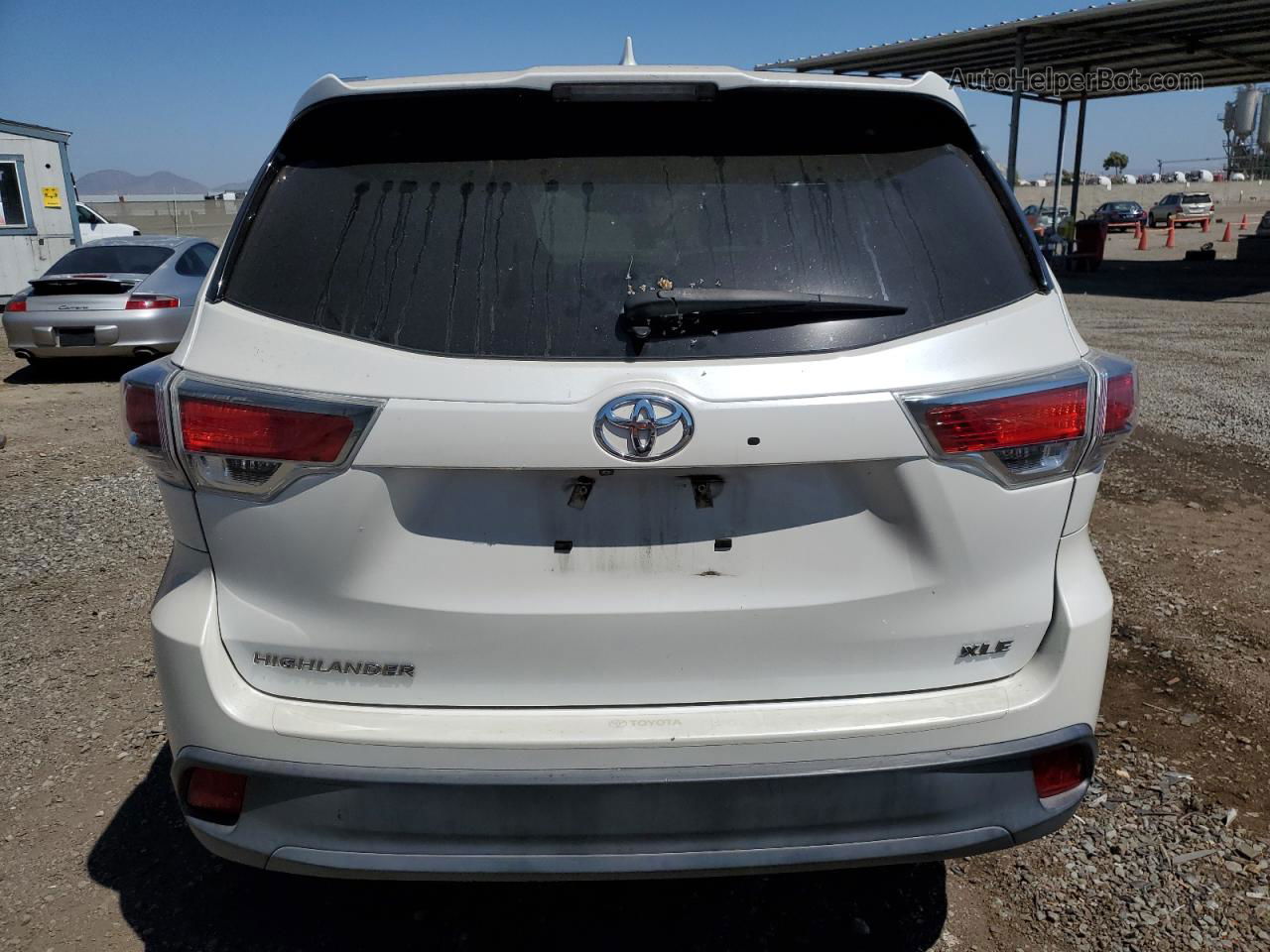 2016 Toyota Highlander Xle Белый vin: 5TDKKRFHXGS169258