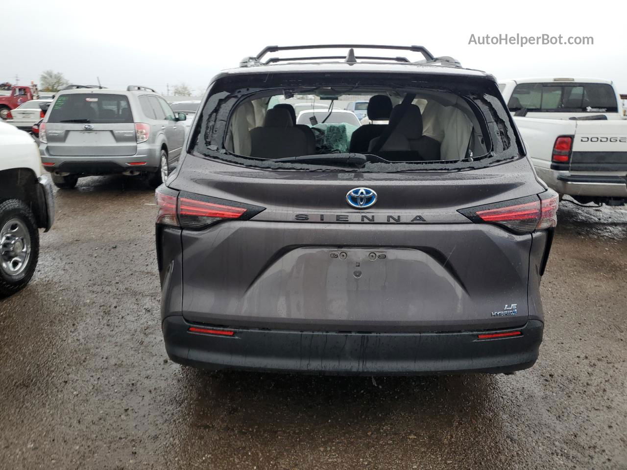 2022 Toyota Sienna Le Charcoal vin: 5TDKRKEC0NS095273