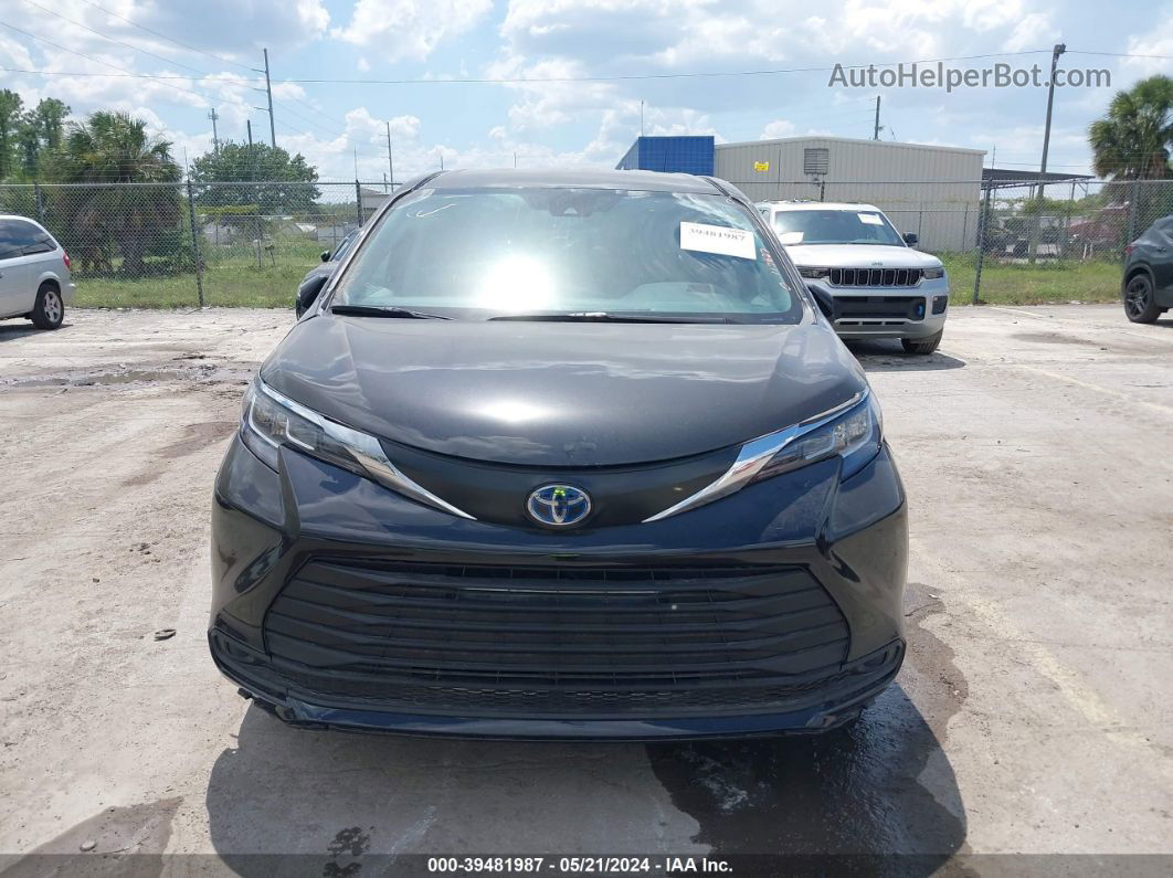 2022 Toyota Sienna Le Black vin: 5TDKRKEC0NS117627