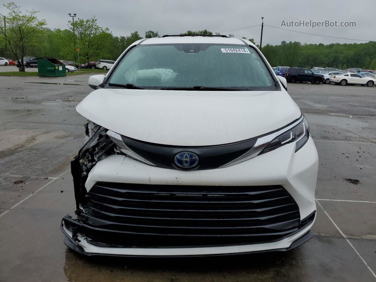 2022 Toyota Sienna Le White vin: 5TDKRKEC1NS105132