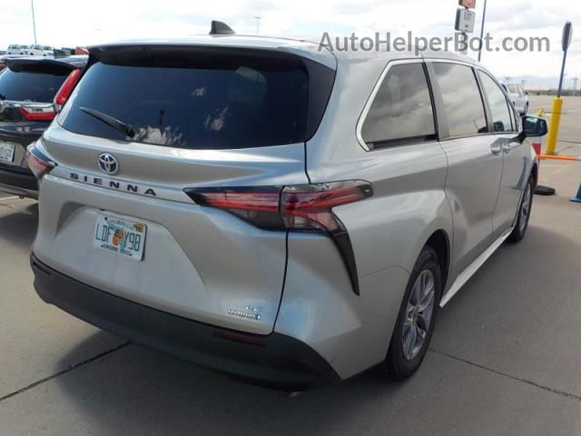 2022 Toyota Sienna Le Серебряный vin: 5TDKRKEC3NS075454