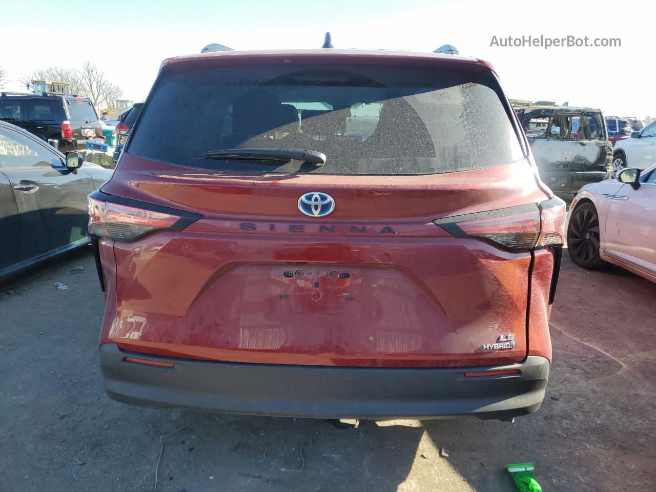 2022 Toyota Sienna Le Бордовый vin: 5TDKRKEC3NS134874