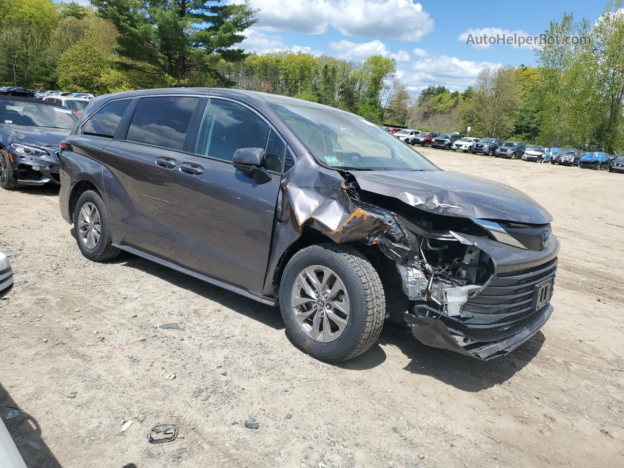 2022 Toyota Sienna Le Charcoal vin: 5TDKRKEC4NS116819