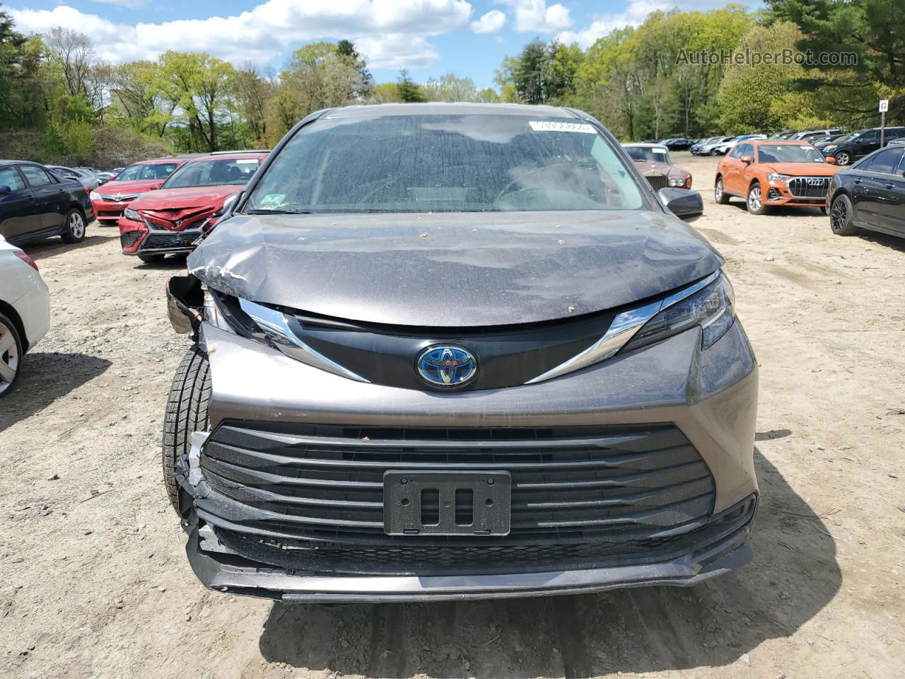 2022 Toyota Sienna Le Угольный vin: 5TDKRKEC4NS116819