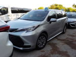 2022 Toyota Sienna Le Серебряный vin: 5TDKRKEC6NS080535