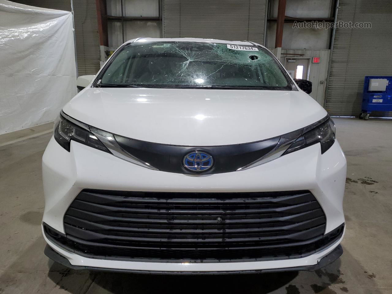 2022 Toyota Sienna Le White vin: 5TDKRKEC6NS084133