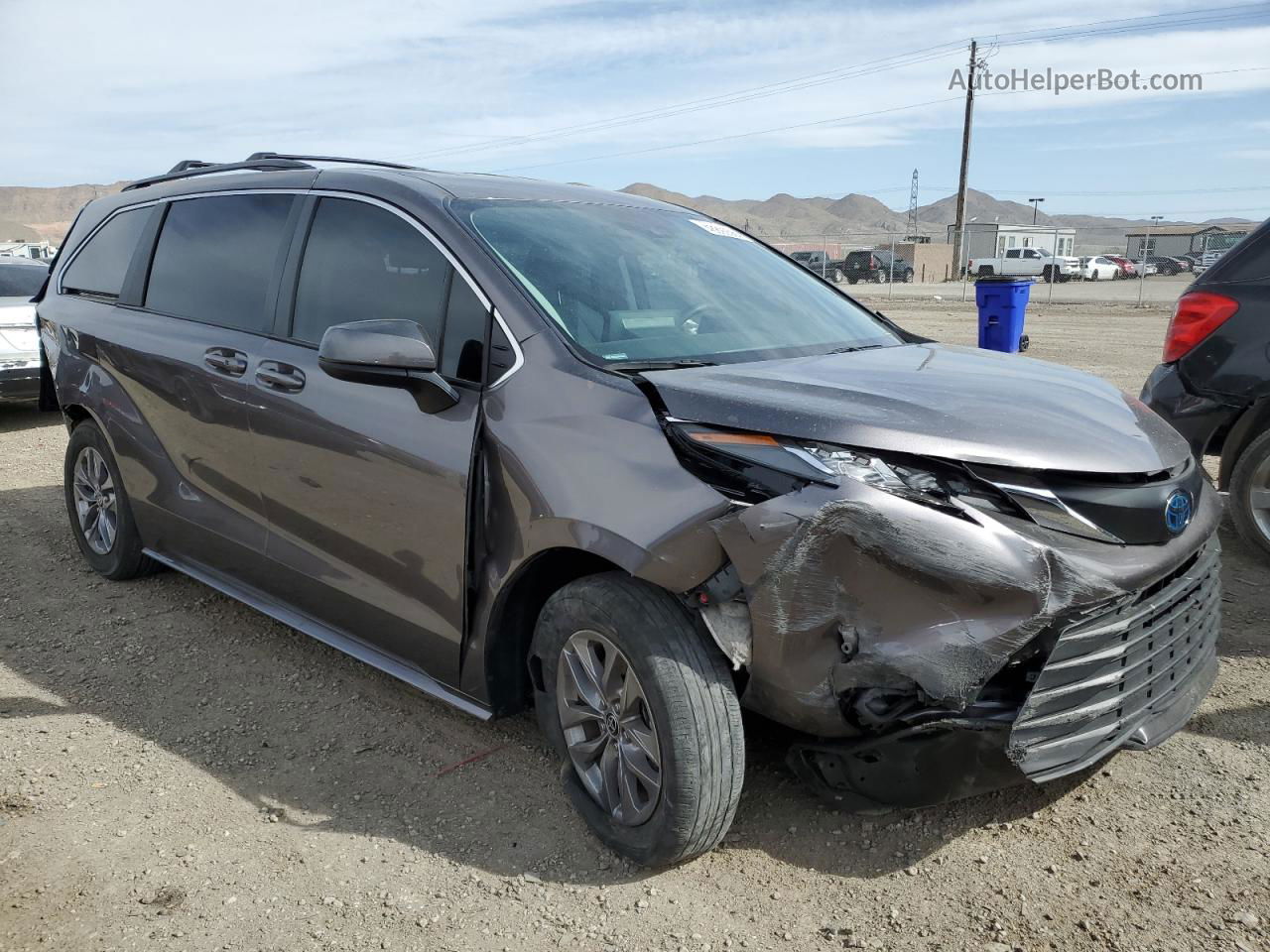 2022 Toyota Sienna Le Gray vin: 5TDKRKEC7NS084366