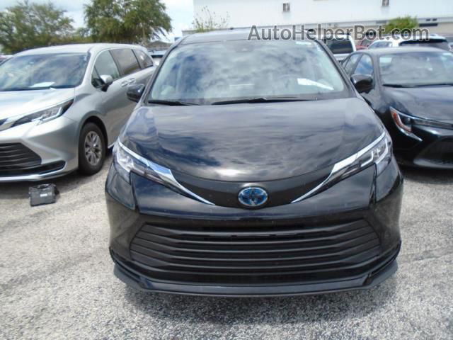 2022 Toyota Sienna Le Black vin: 5TDKRKEC8NS082013