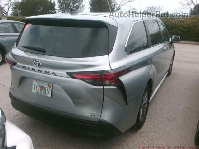 2022 Toyota Sienna Le Silver vin: 5TDKRKEC8NS102194