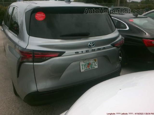 2022 Toyota Sienna Le Silver vin: 5TDKRKEC8NS102194