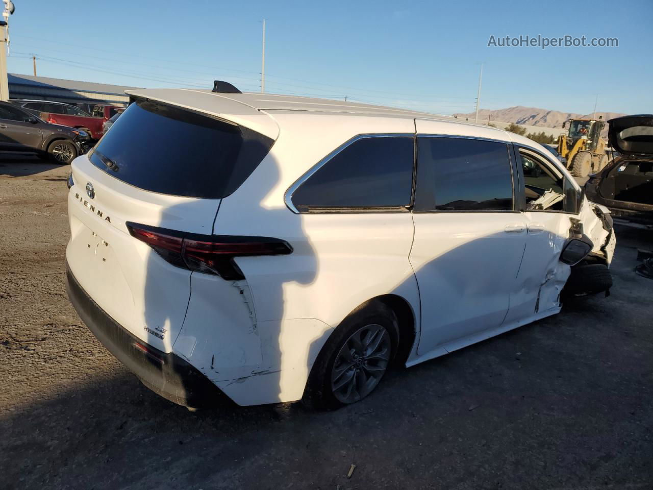 2022 Toyota Sienna Le White vin: 5TDKRKEC8NS107265