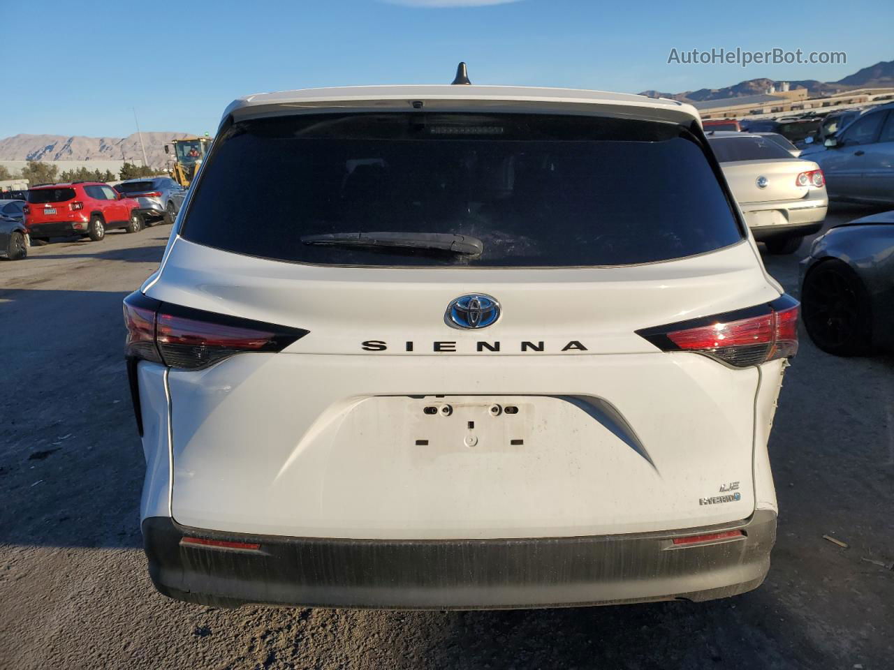 2022 Toyota Sienna Le White vin: 5TDKRKEC8NS107265